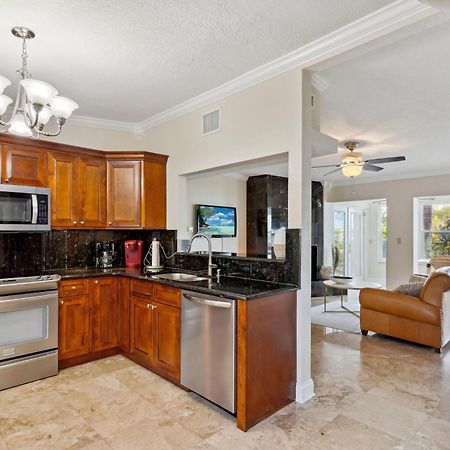 Coconut Paradise St. Pete Beach Exterior foto