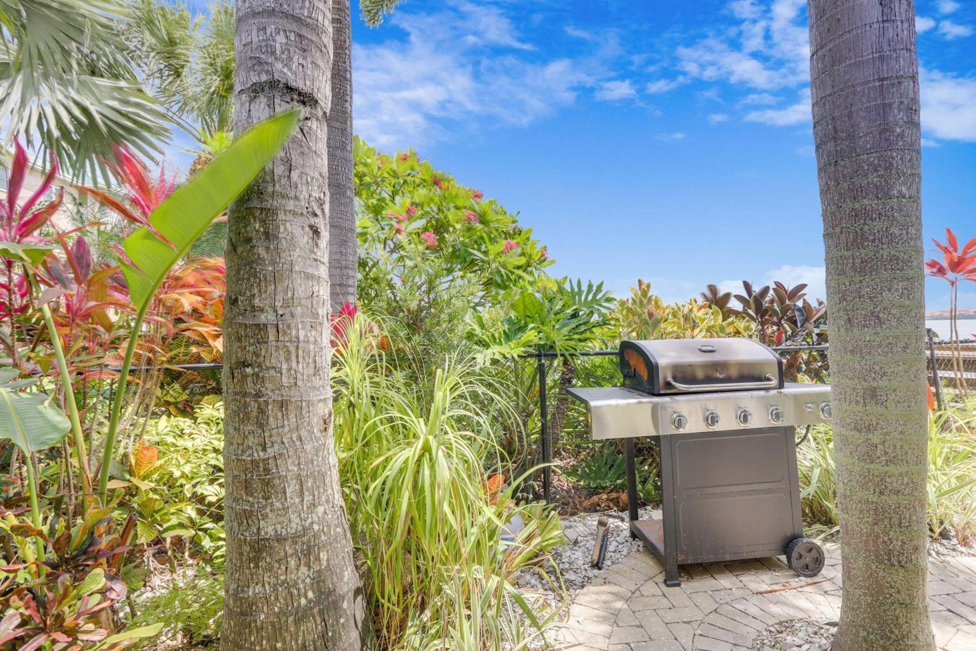 Coconut Paradise St. Pete Beach Exterior foto